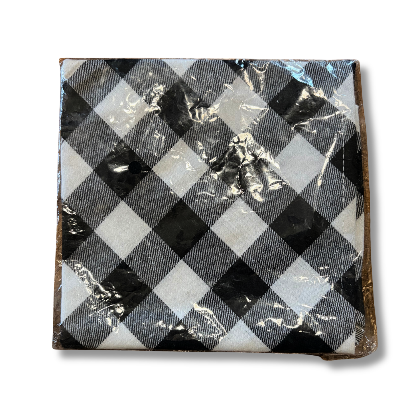 Plaid dog bandana with classic pattern, soft and comfortable for walks, outings, or everyday wear.