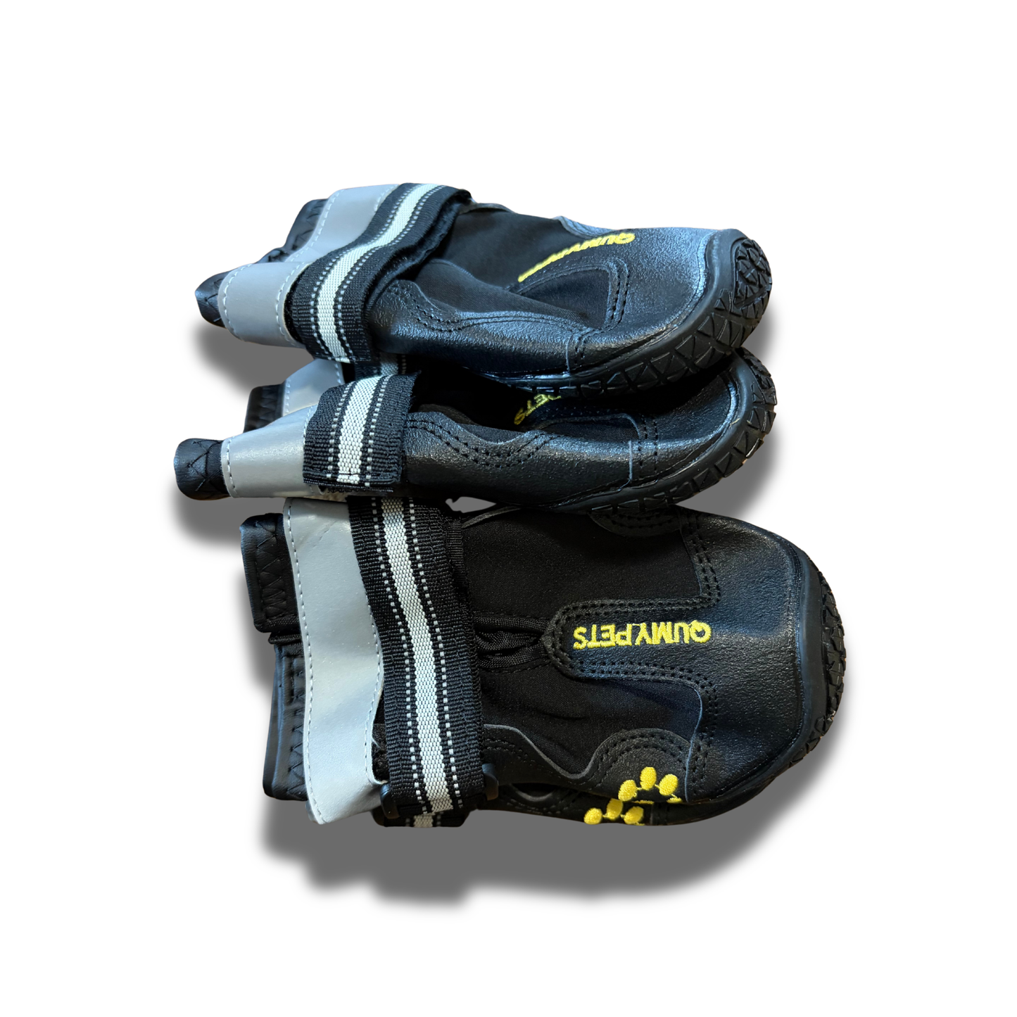 Dog shoes for large and medium dogs, water-resistant boots with skid-proof soles for winter, summer, rain, and indoor use.